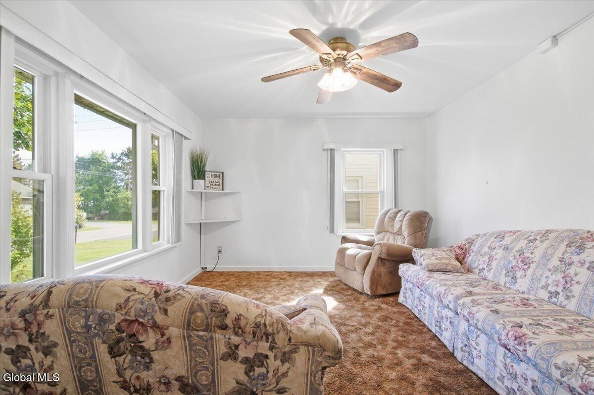 Cullen Ave, Schenectady, NY 12309