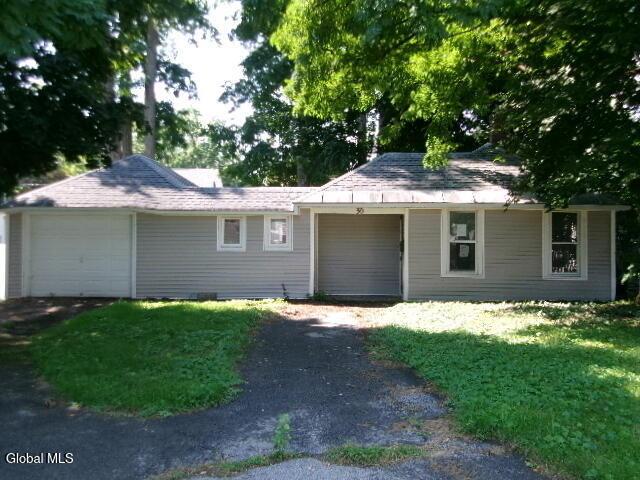 Irving Rd, Schenectady, NY 12302