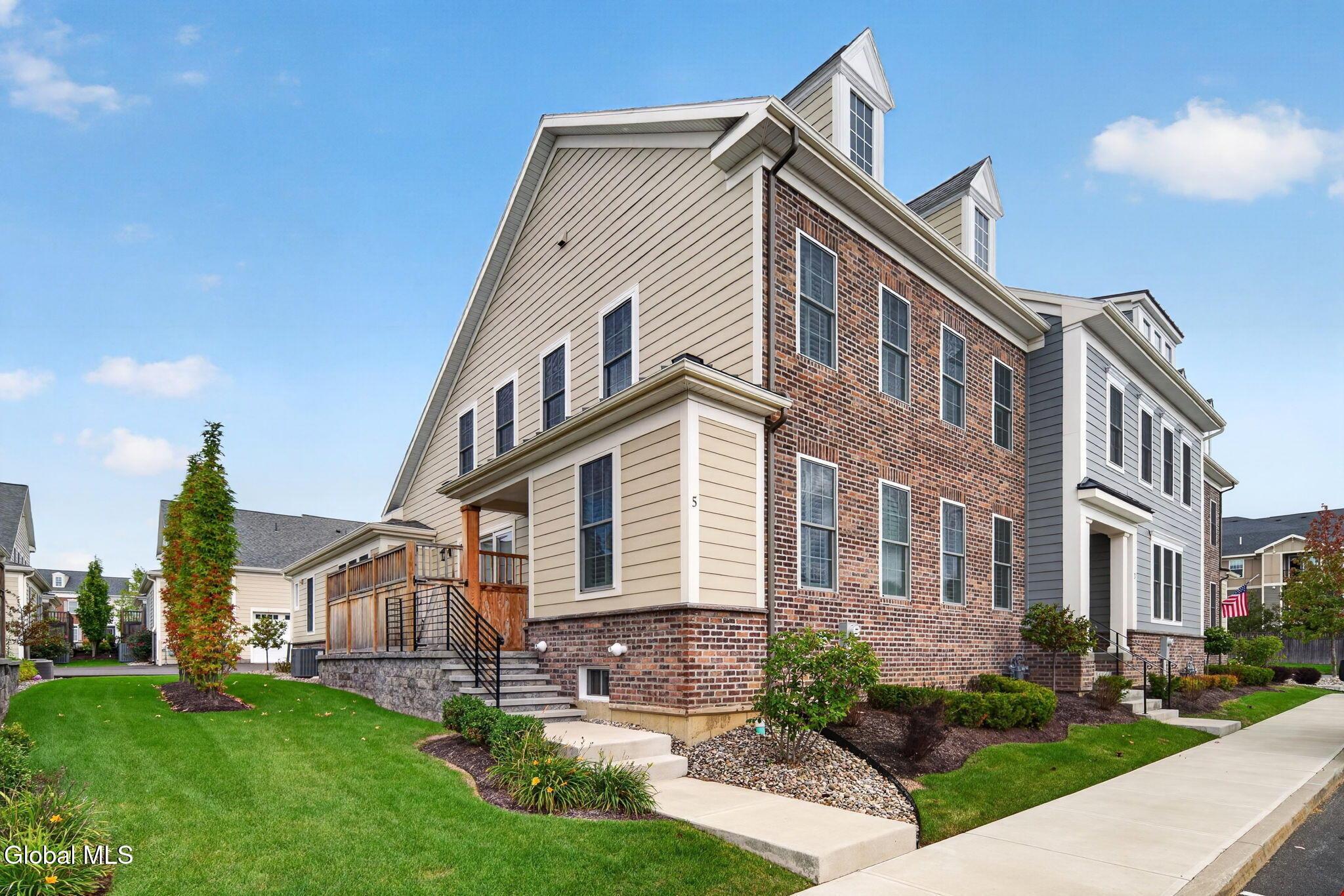Cambridge Way, Latham, NY 12110