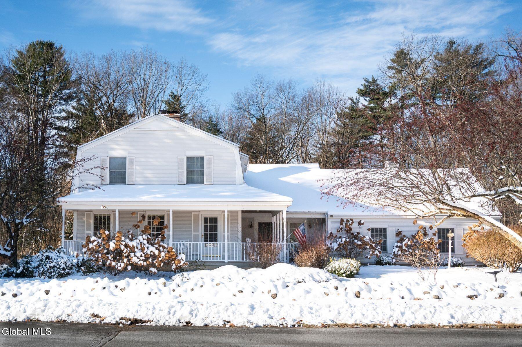Hunter Ln, Queensbury, NY 12804