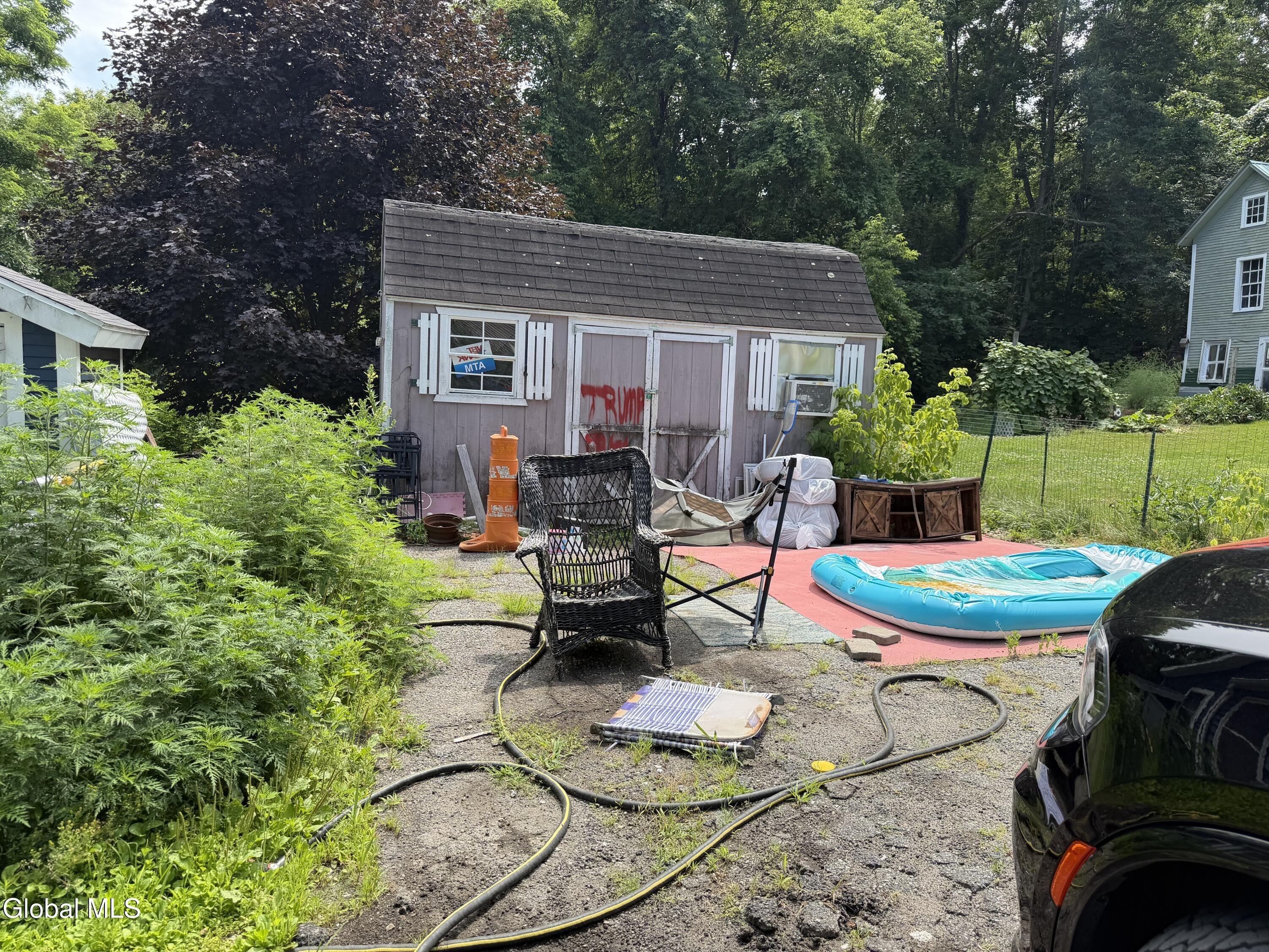 Elizabeth St, Port Henry, NY 12974