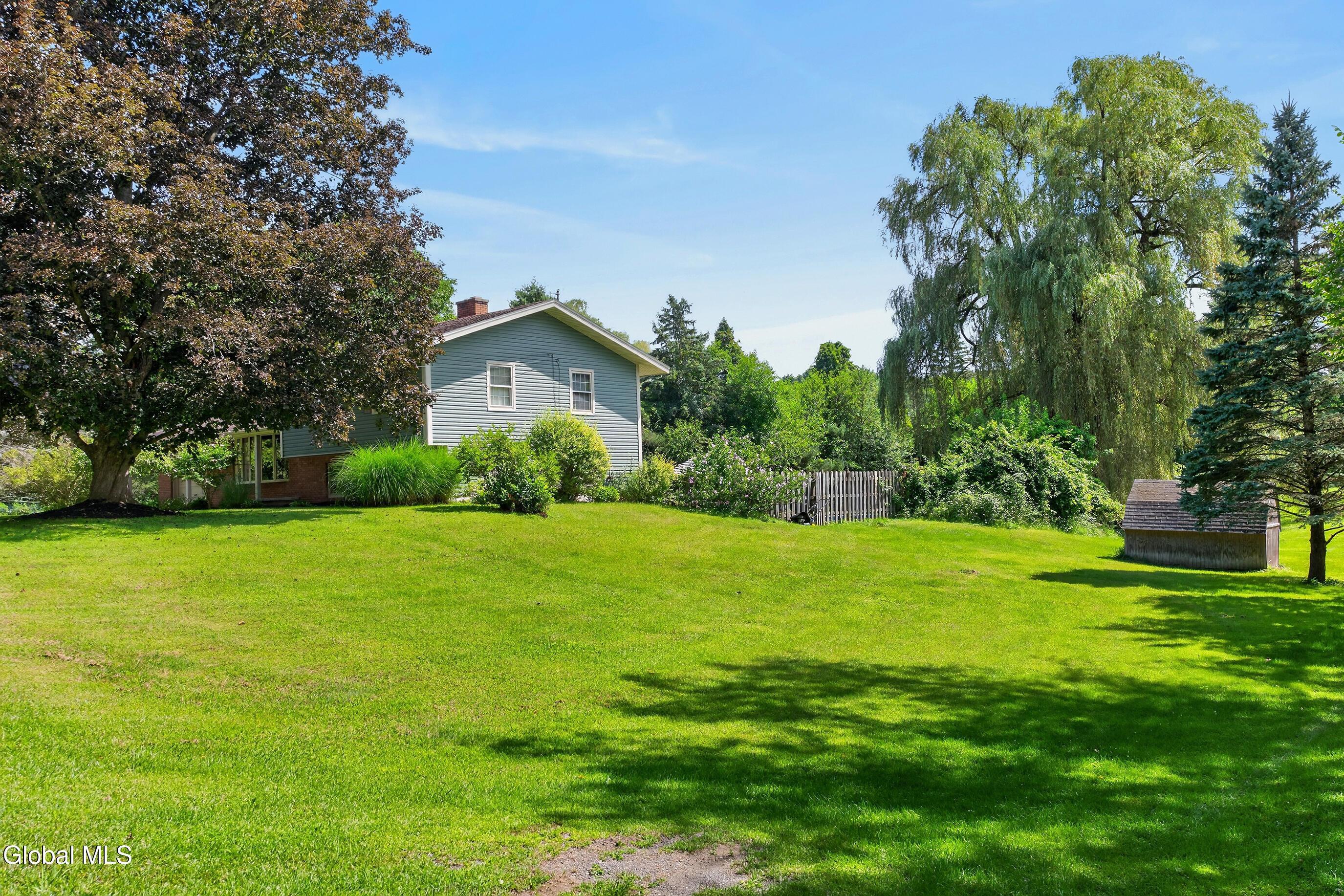 Mammoth Spring Rd, Wynantskill, NY 12198