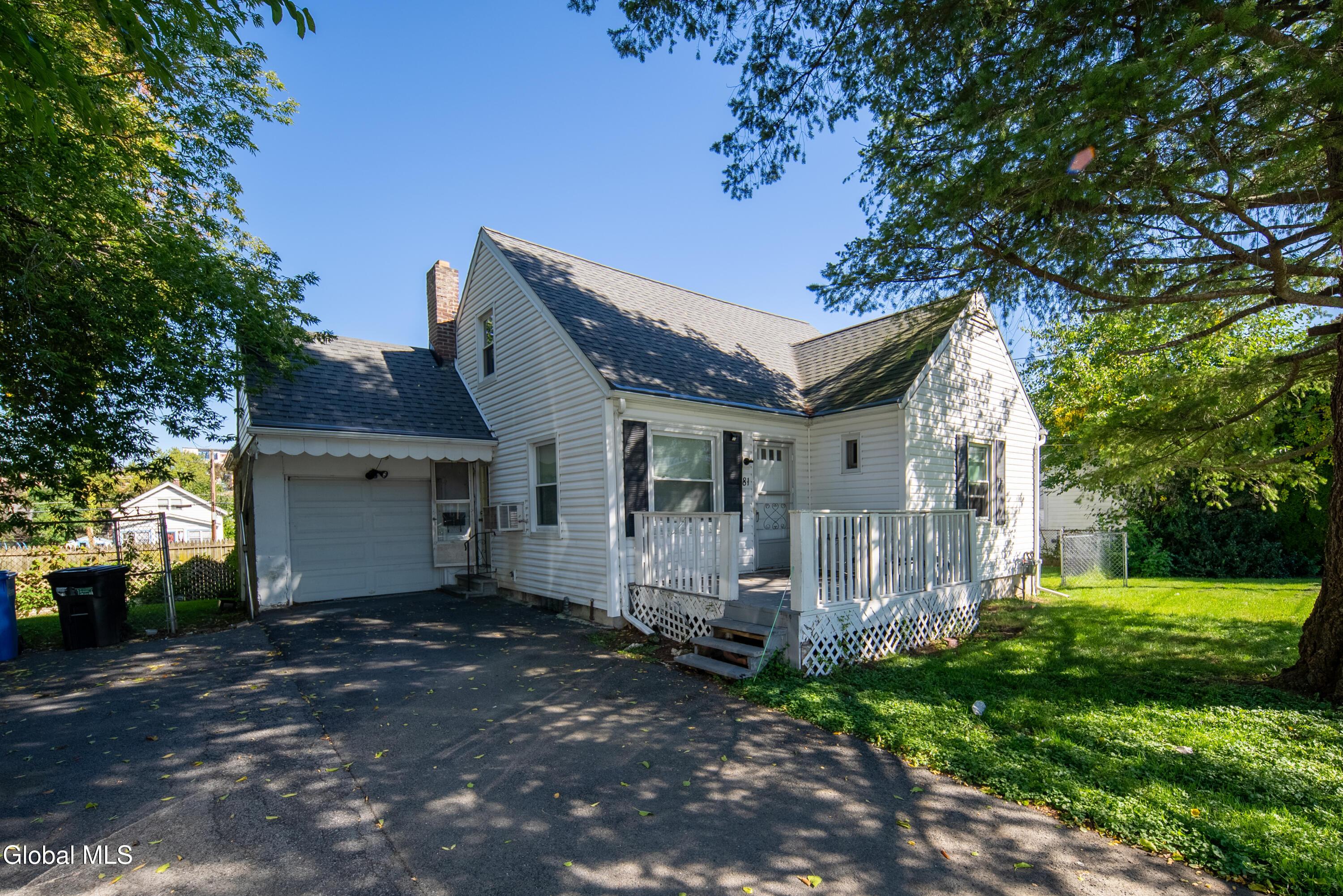 Hazelhurst Ave, Albany, NY 12203
