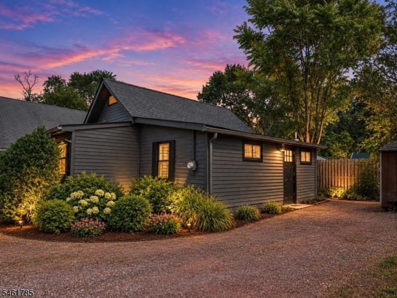Knowles Ln, Budd Lake, NJ 07828