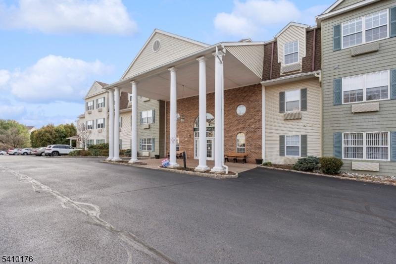 Richmond Rd, West Milford, NJ 07480