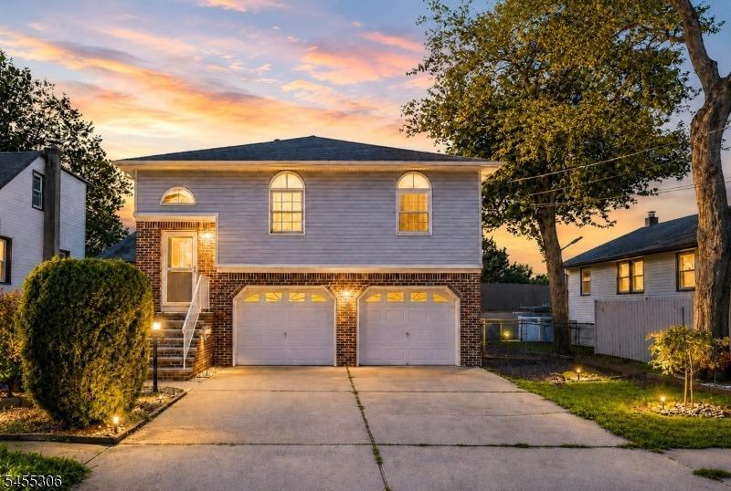 Aylin St, Metuchen, NJ 08840