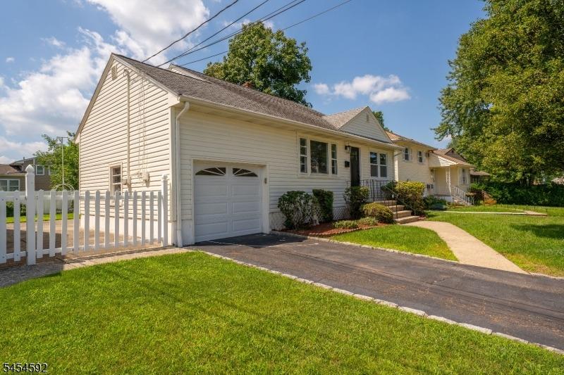 Andover Rd, Union, NJ 07083