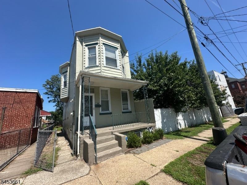 S Sussex St, Gloucester City, NJ 08030