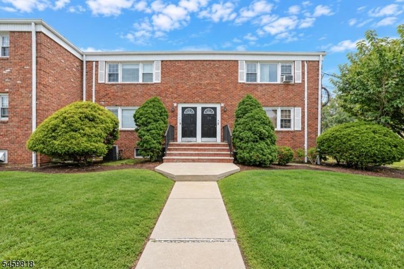 Columbia Dr, Bridgewater, NJ 08807