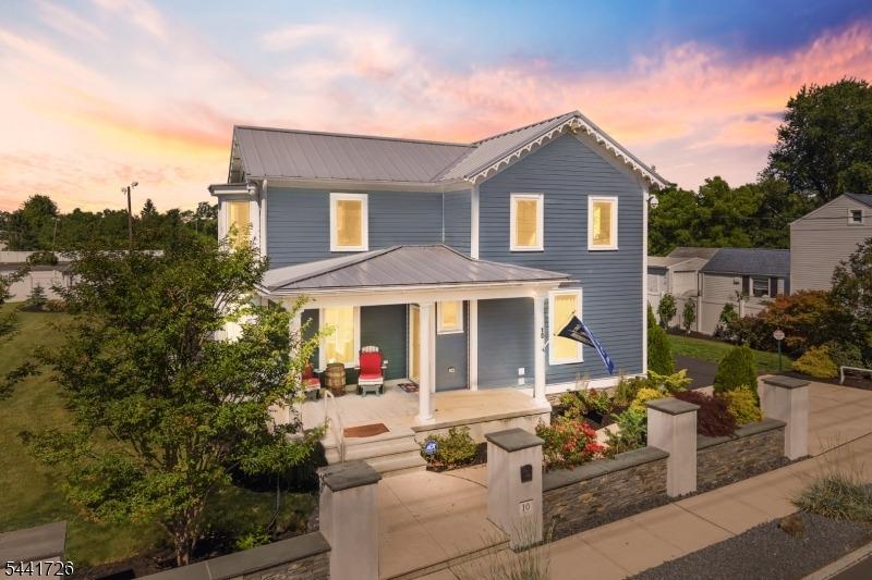 Laurel Ave, Kingston, NJ 08528
