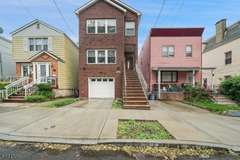 Terhune Ave, Jersey City, NJ 07305