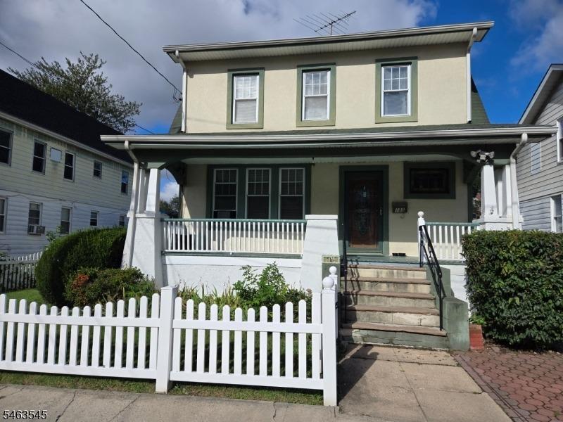 Floyd St, Belleville, NJ 07109