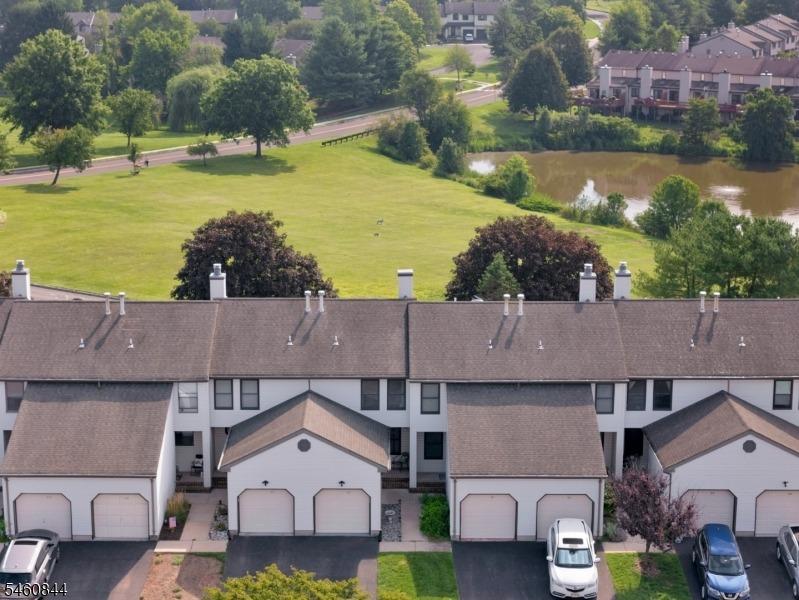 Willow Ct, Flemington, NJ 08822