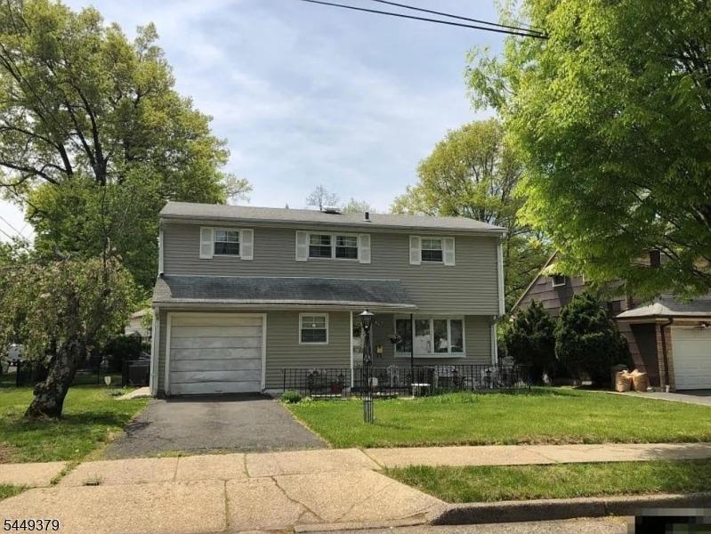 Egolf Dr, Rahway, NJ 07065