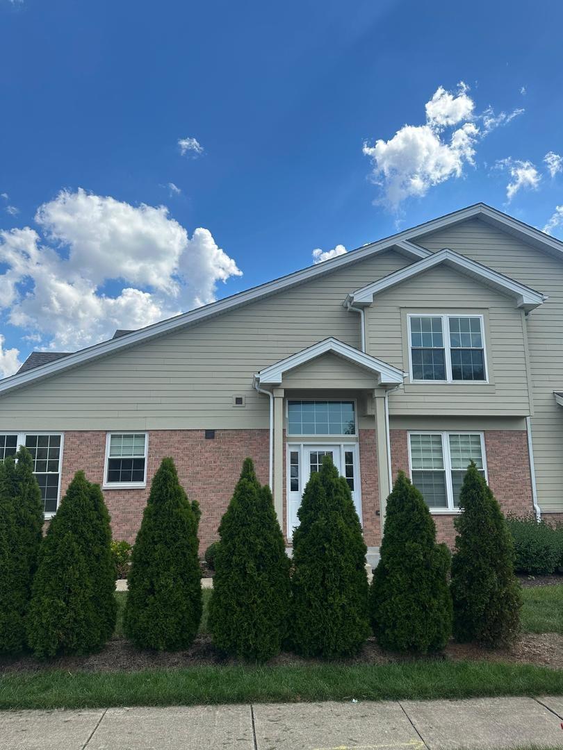 Dawn Ln, Darien, IL 60561