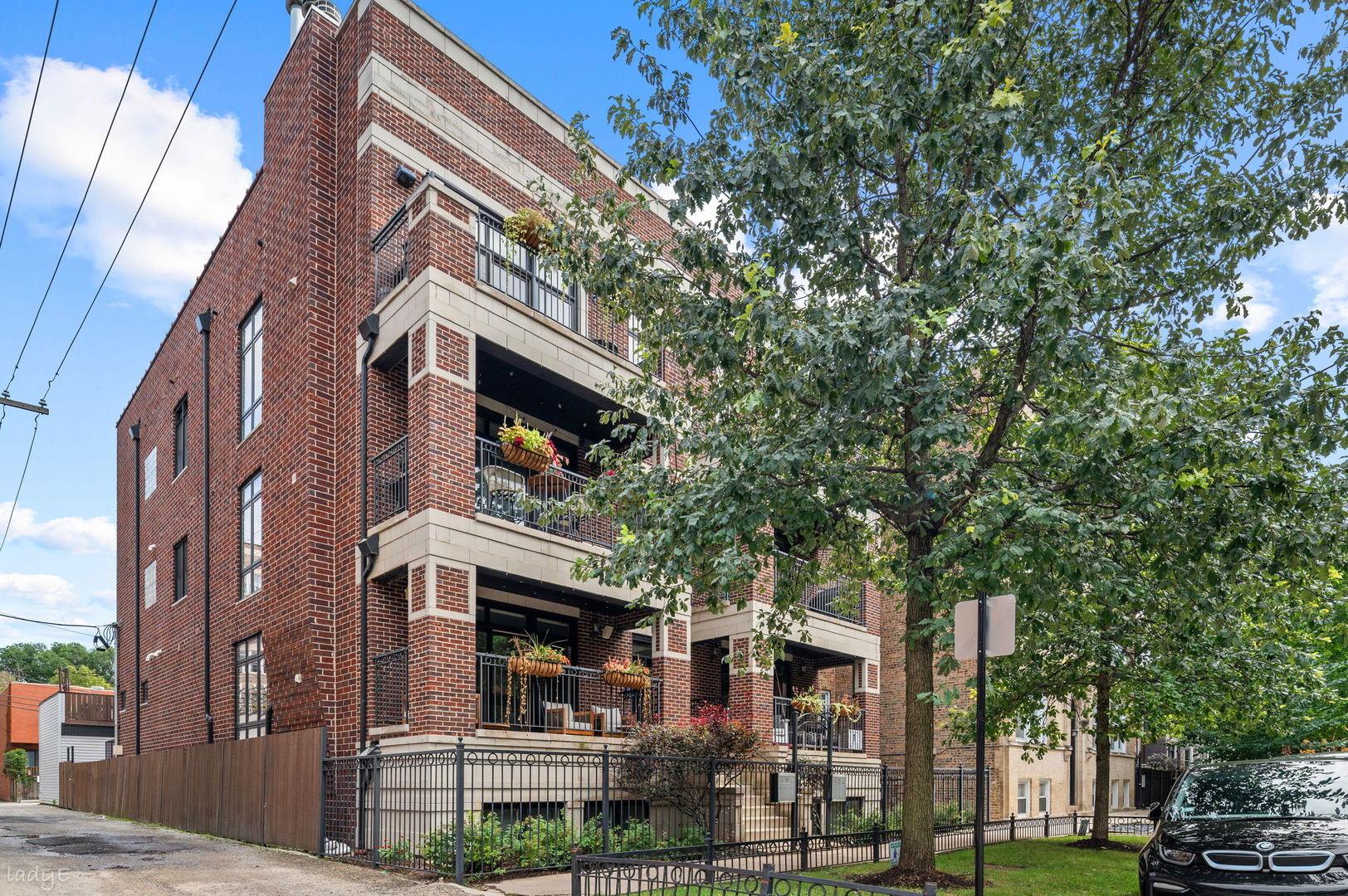 N Mildred Ave, Chicago, IL 60614
