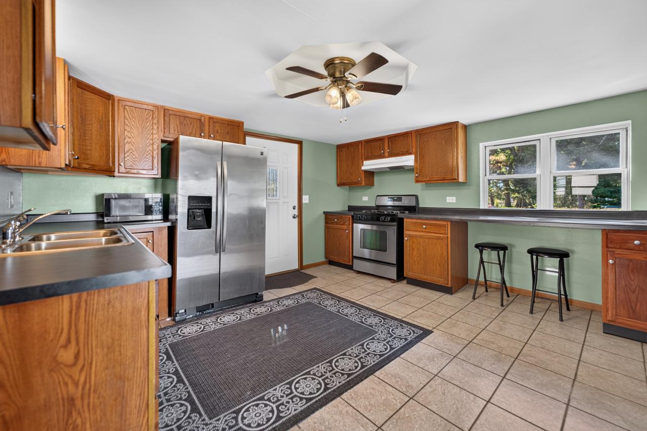 9th Ave, Kingston, IL 60145