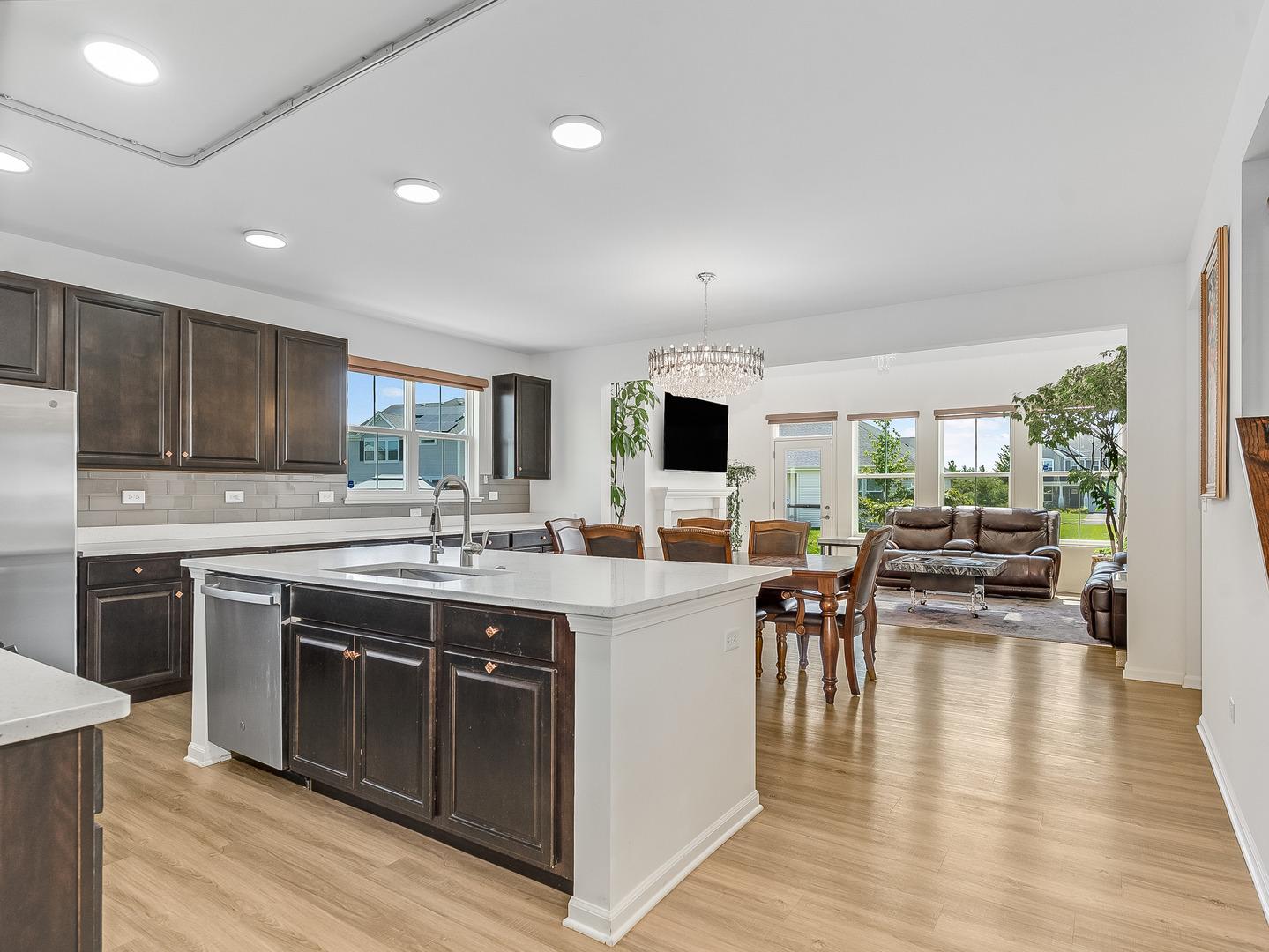 S Lake View Rd, Plainfield, IL 60586