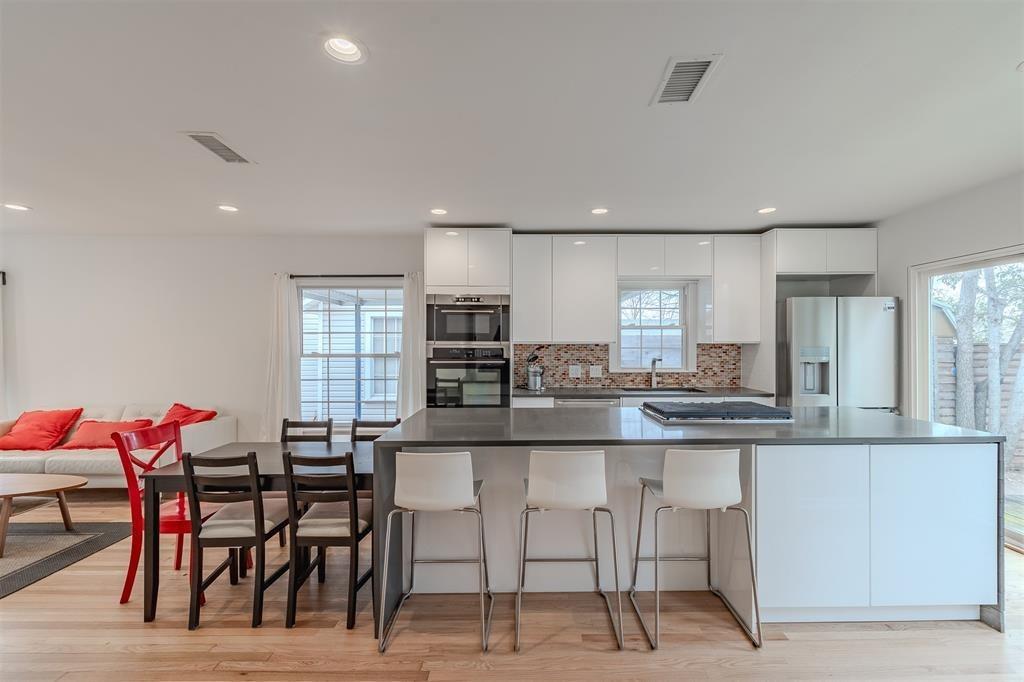 Diceman Dr, Dallas, TX 75218