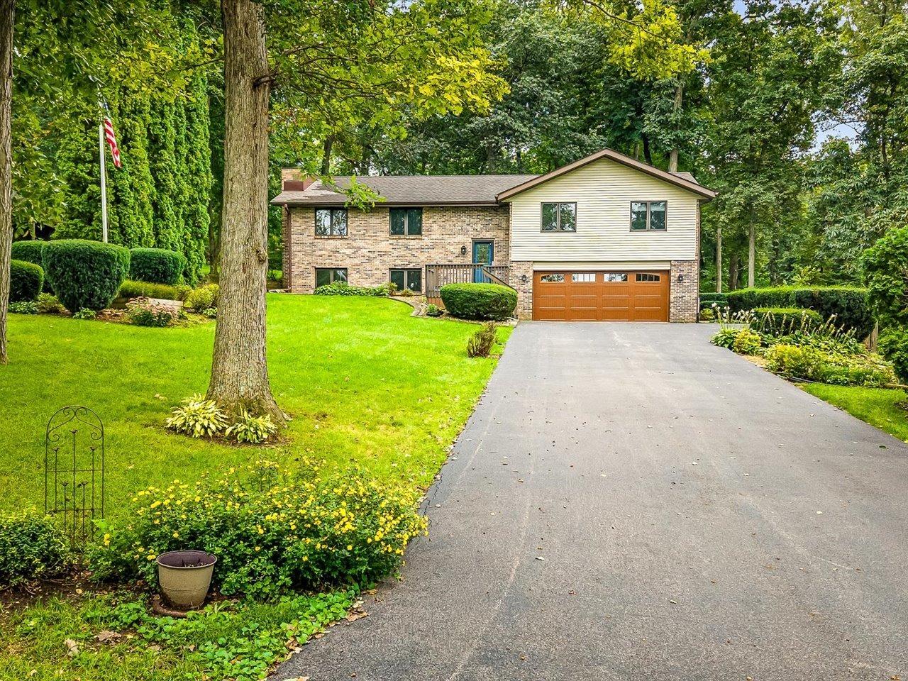 Baintree Rd, Davis, IL 61019