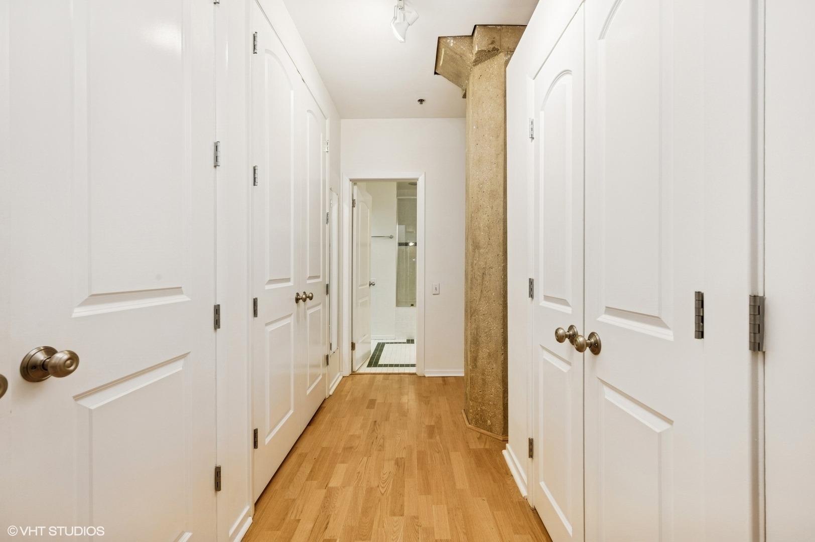 S Dearborn St, Chicago, IL 60605