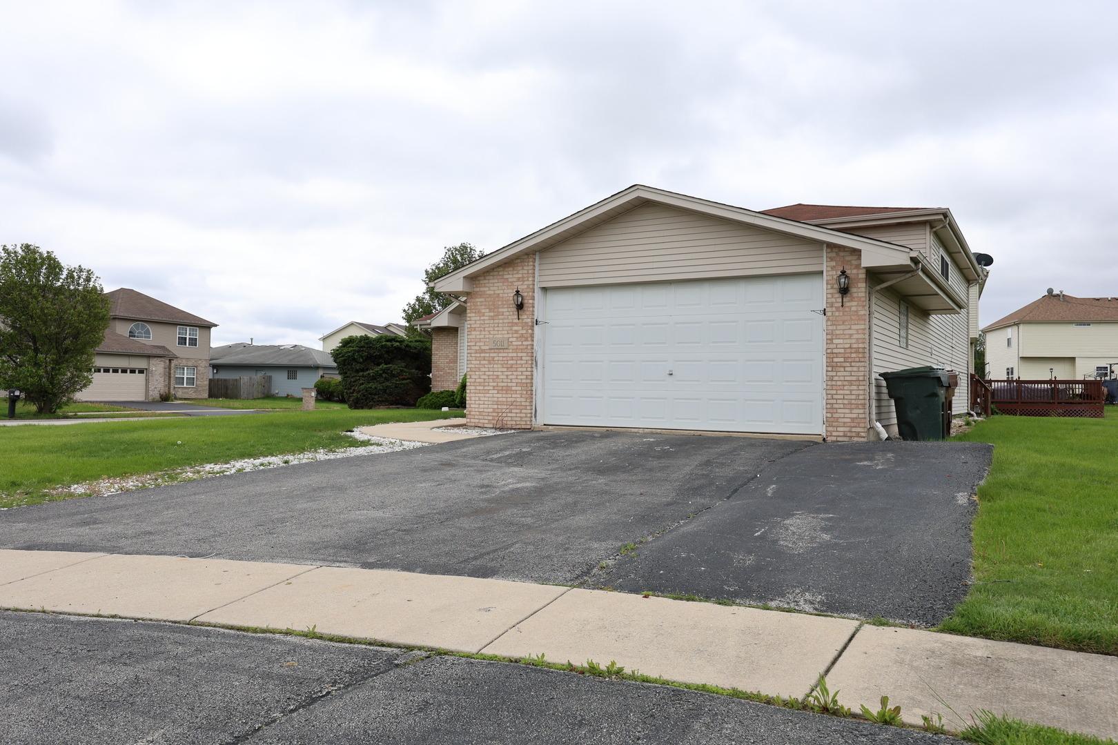 Fairoaks Ct, Country Club Hills, IL 60478