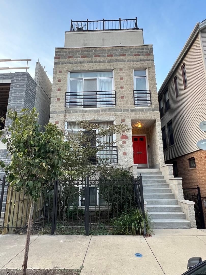 W Fry St, Chicago, IL 60642