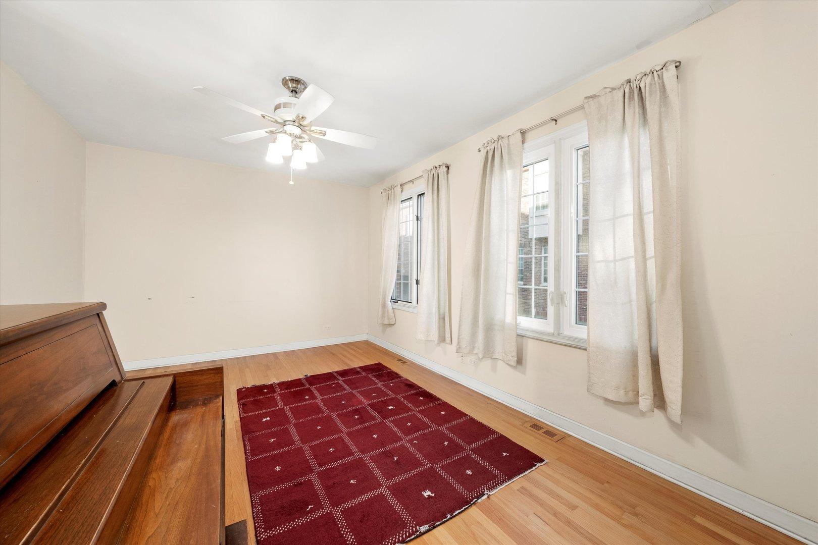 W 65th St, Chicago, IL 60638