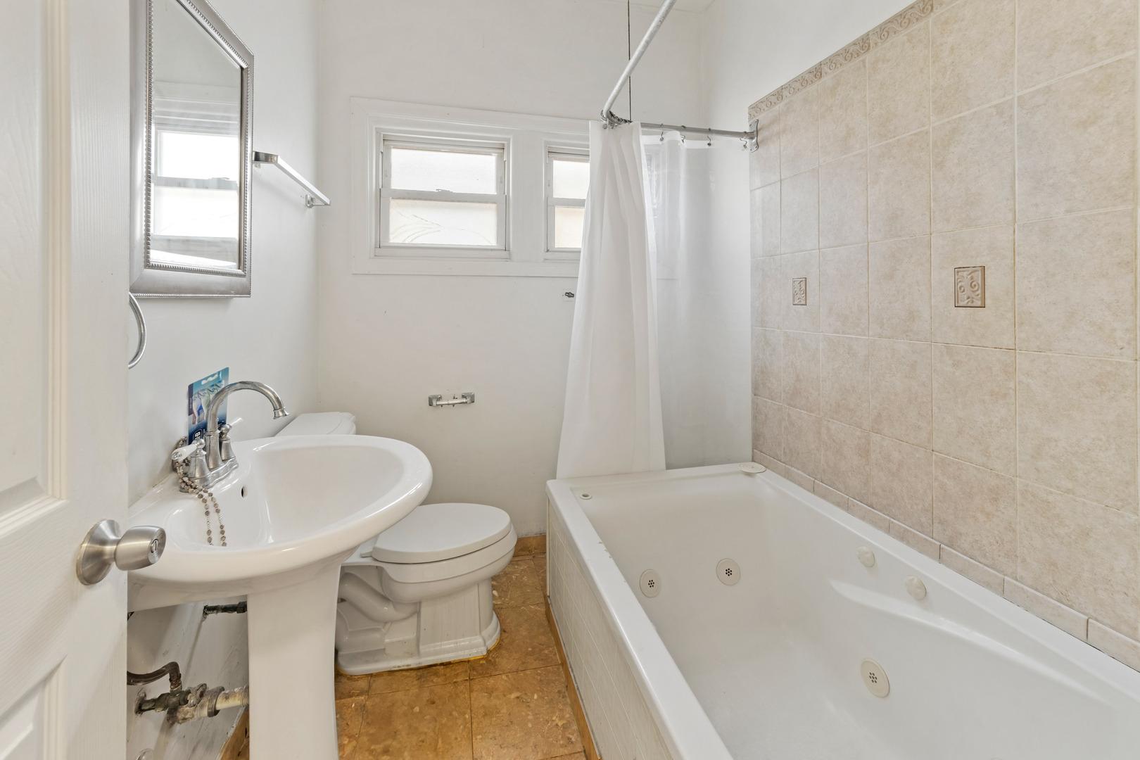 S Ridgeland Ave, Chicago, IL 60649