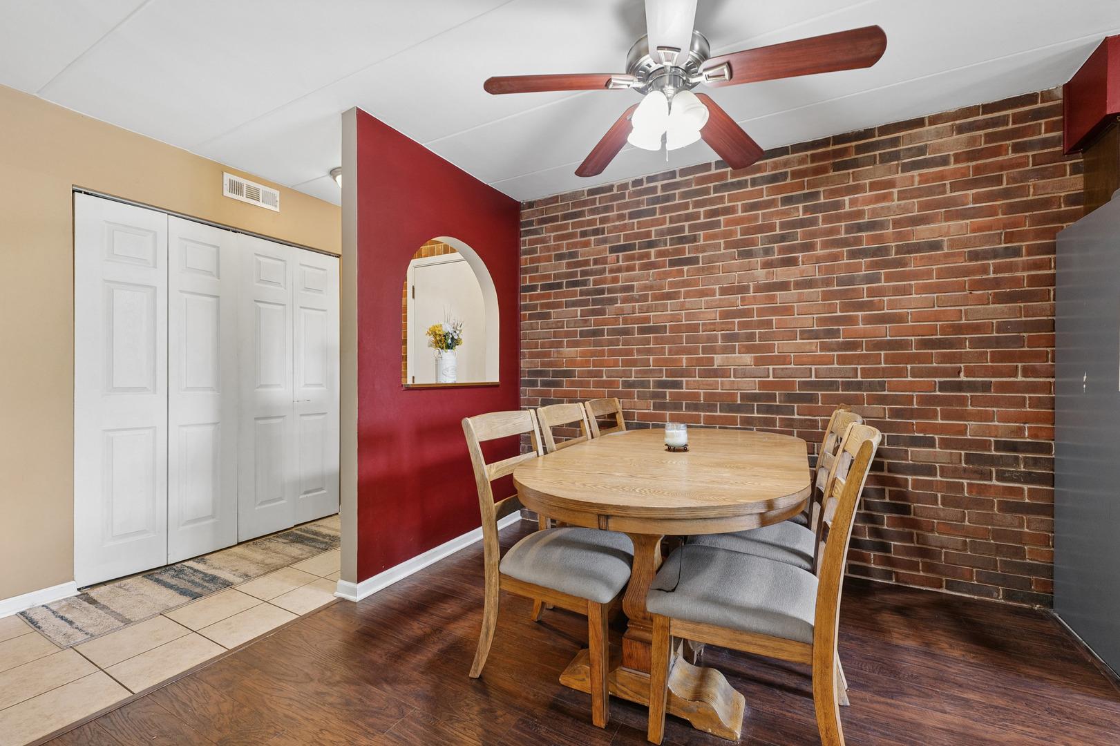 183rd St, Homewood, IL 60430