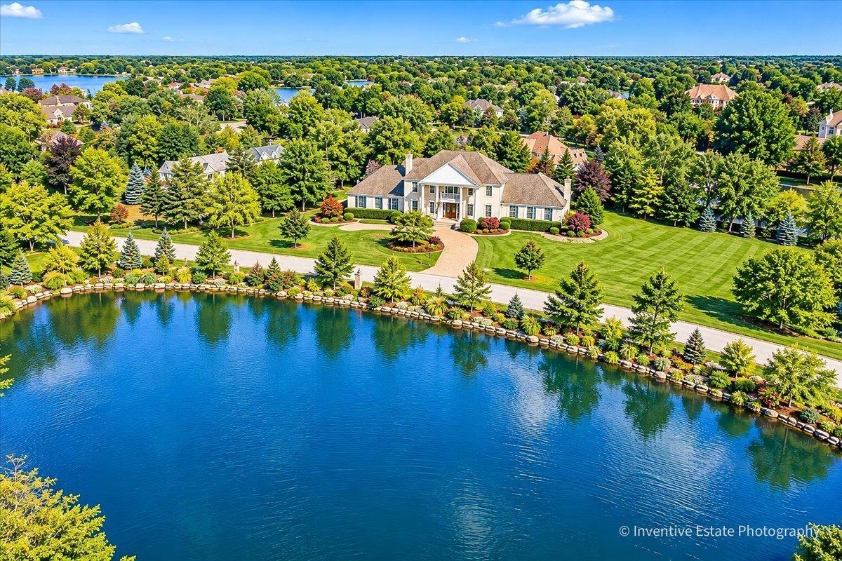 Willow Bay Dr, South Barrington, IL 60010
