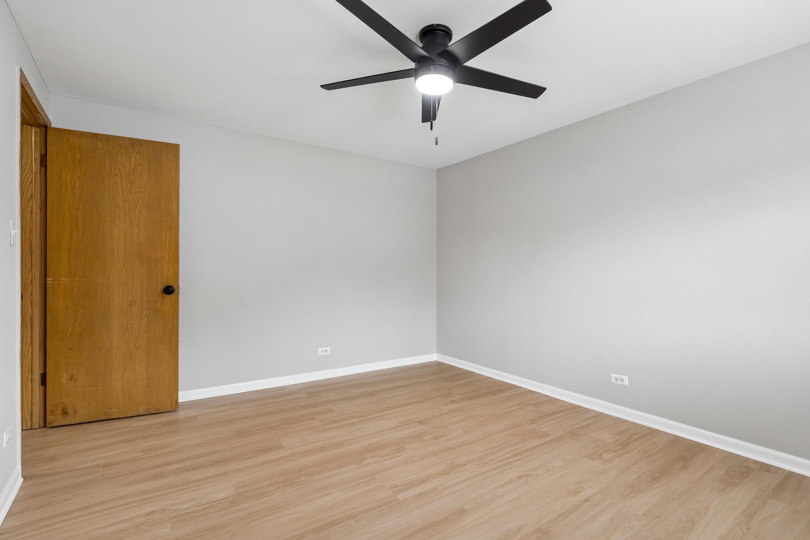 N Avondale Ave, Chicago, IL 60631