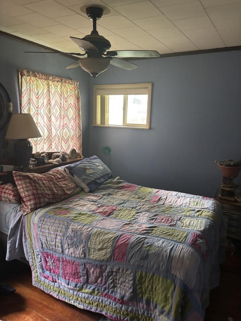 Garfield St, Clinton, IA 52732