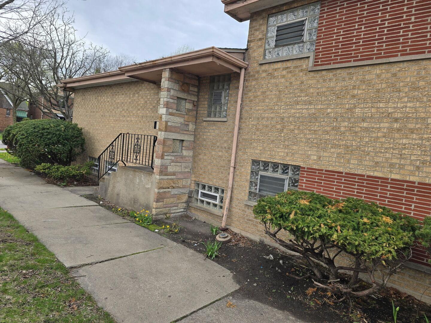 S Jeffery Blvd, Chicago, IL 60617