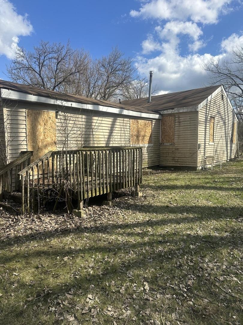 W Lincoln Ln, Robbins, IL 60472