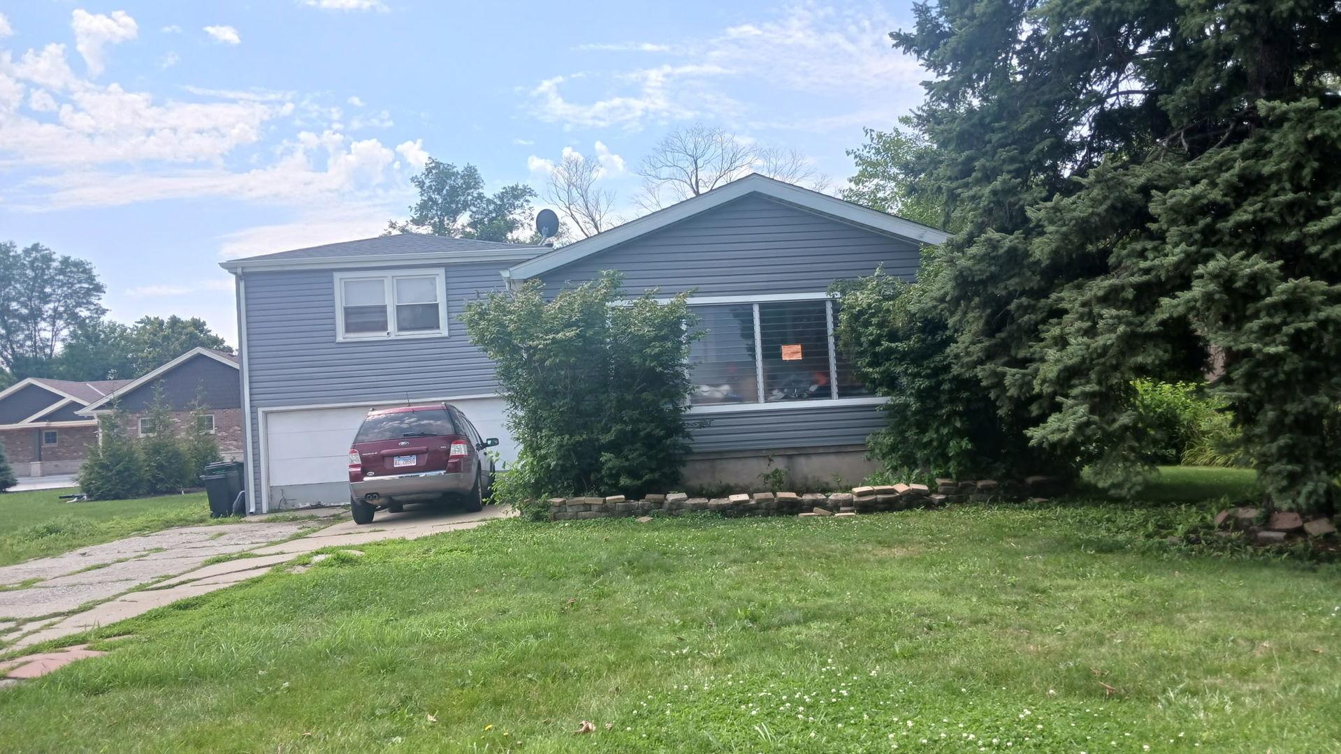 W 57th St, Countryside, IL 60525