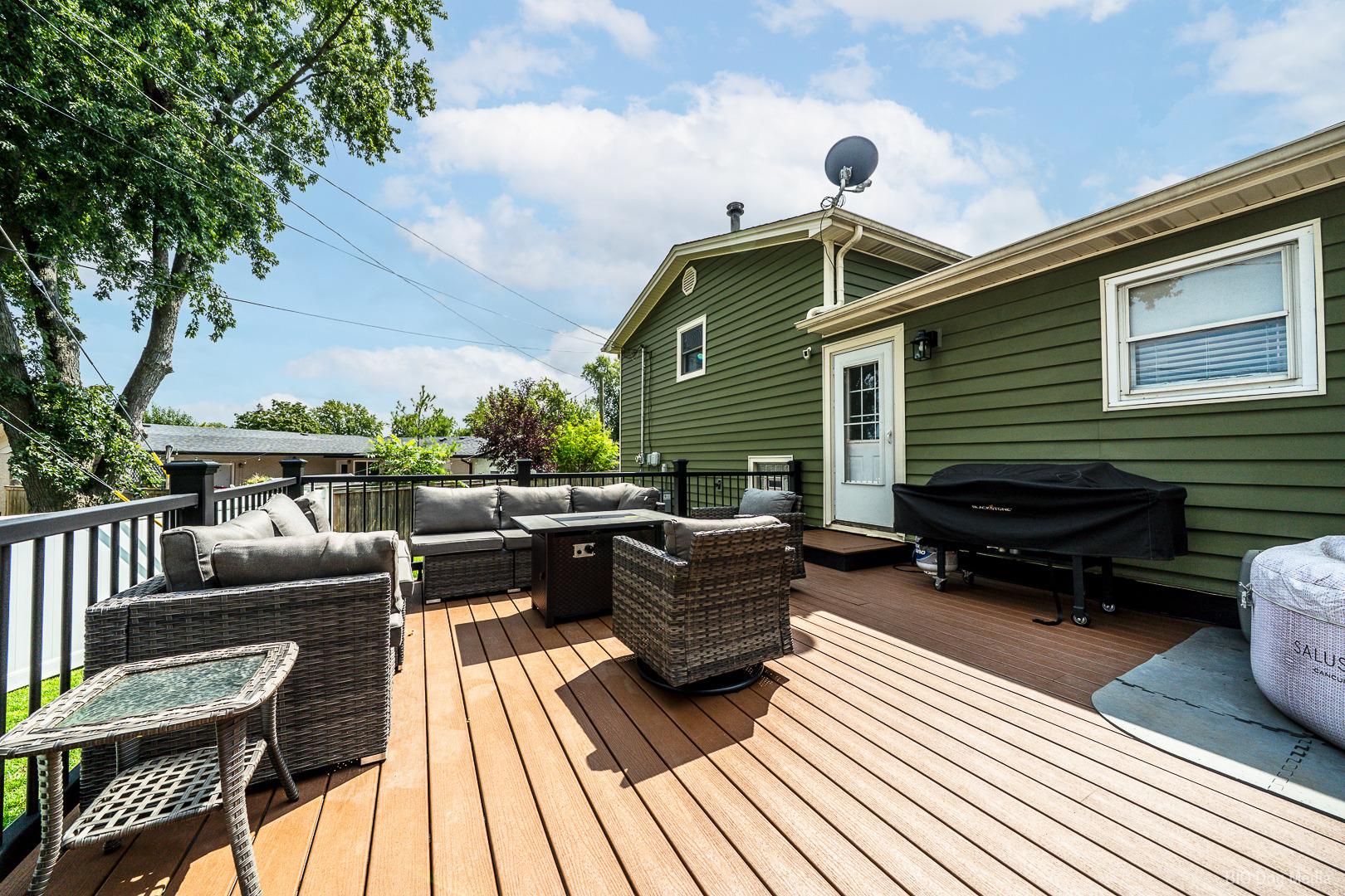 Pamela Ct, Oak Forest, IL 60452