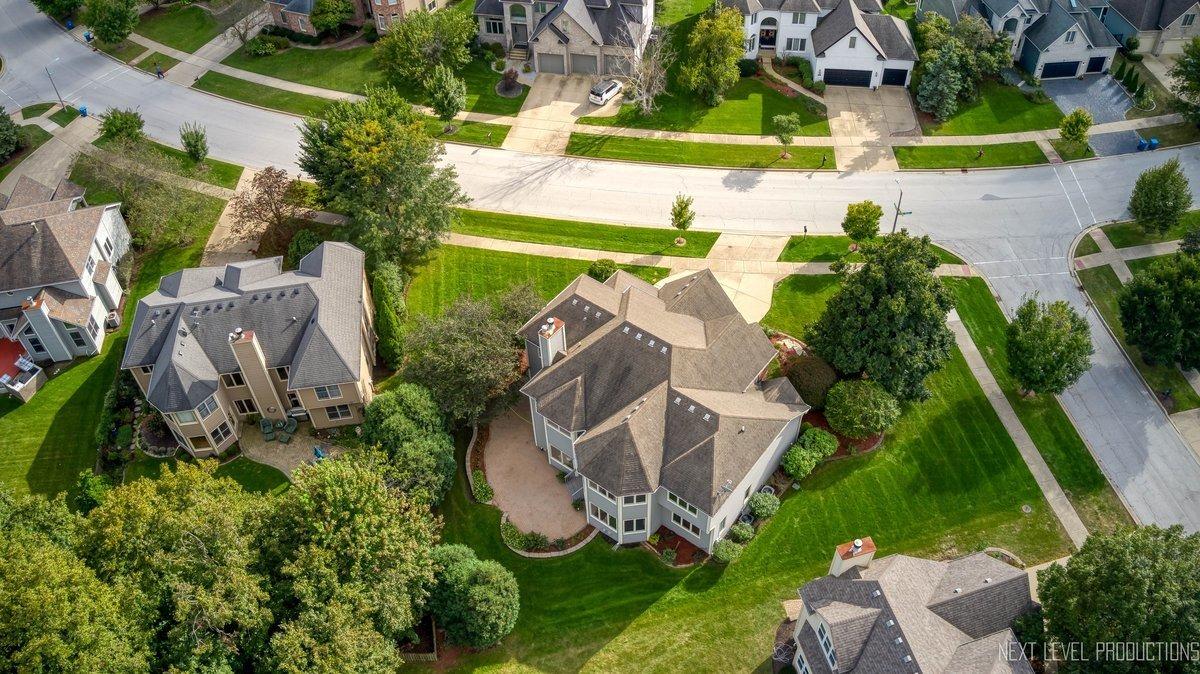 Ginger Woods Dr, Aurora, IL 60502