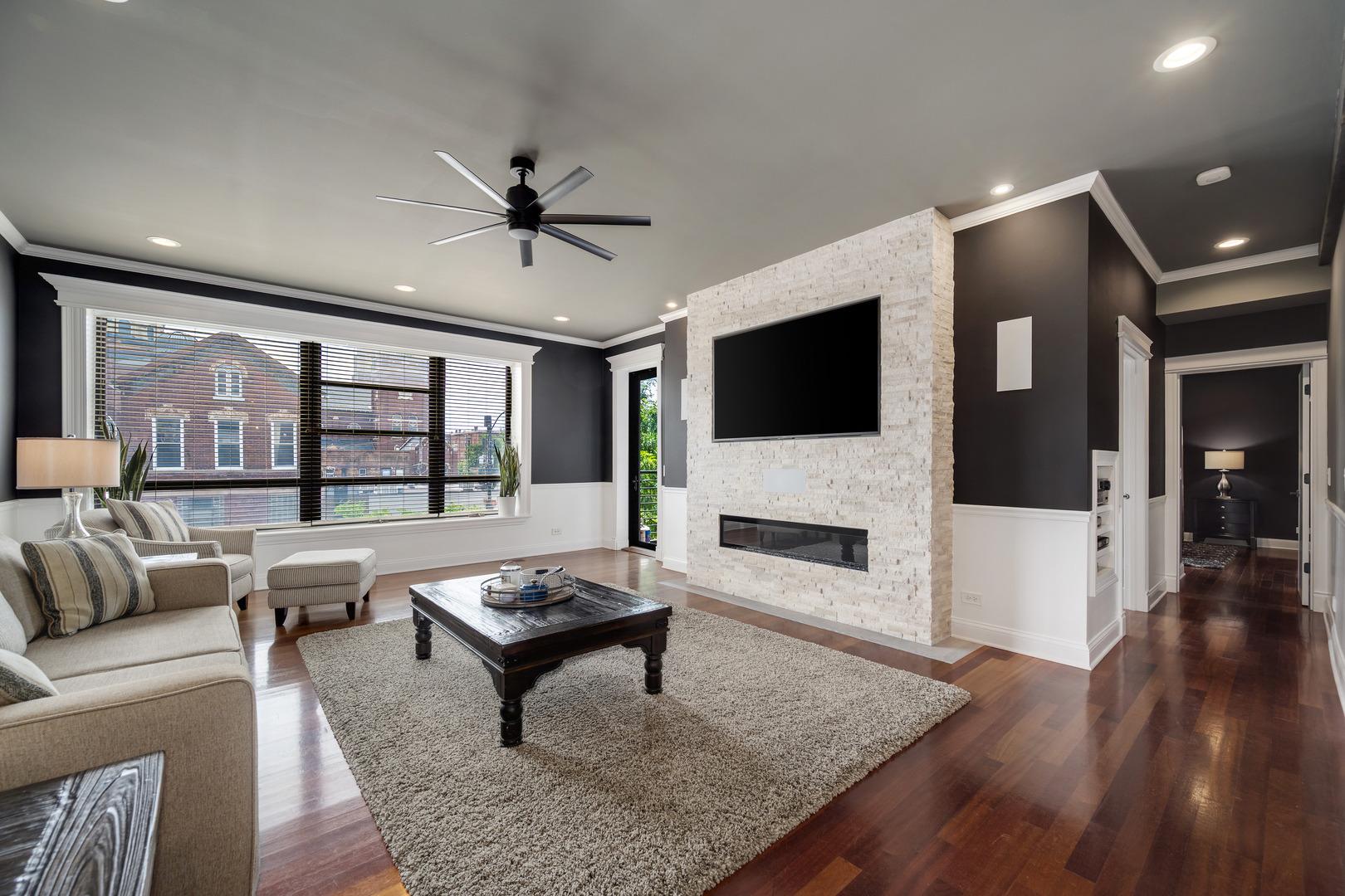 N Greenview Ave, Chicago, IL 60642