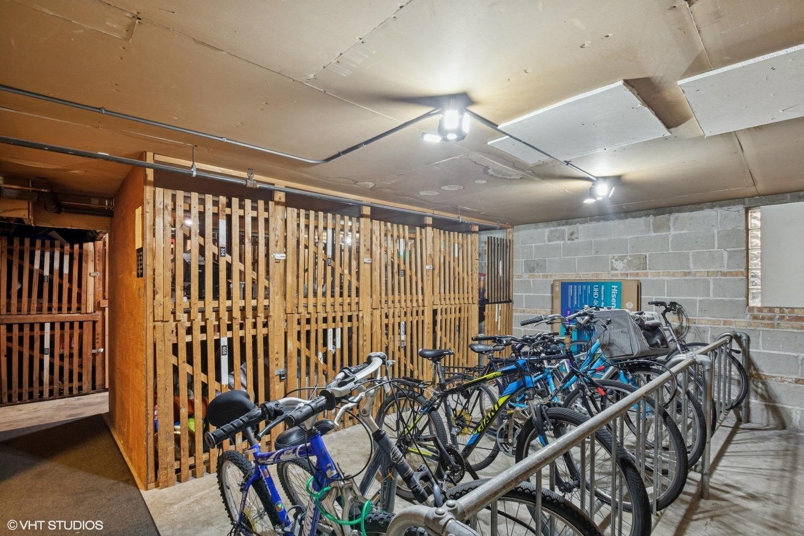 W Stratford Pl, Chicago, IL 60657