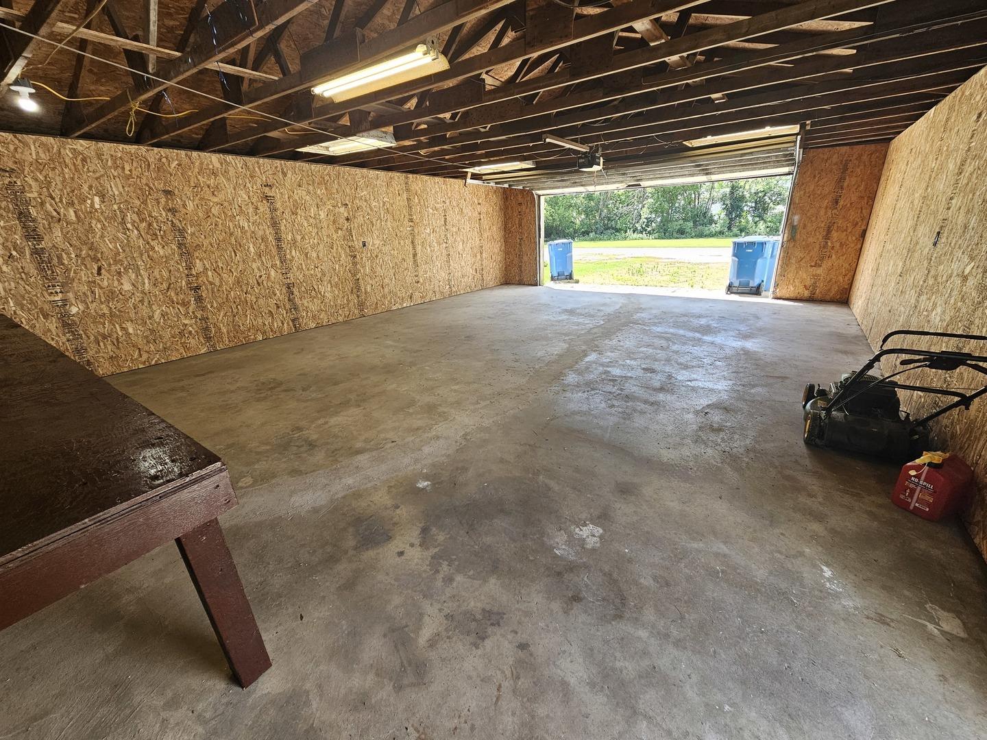 Commercial St, Chenoa, IL 61726