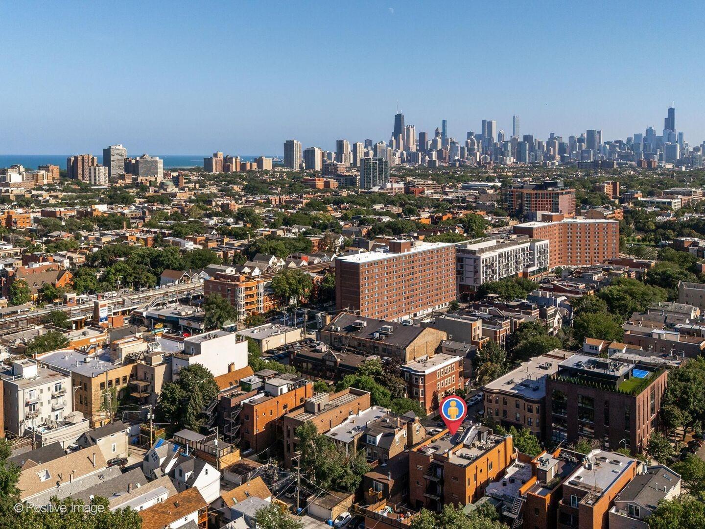 W Diversey Pkwy, Chicago, IL 60614