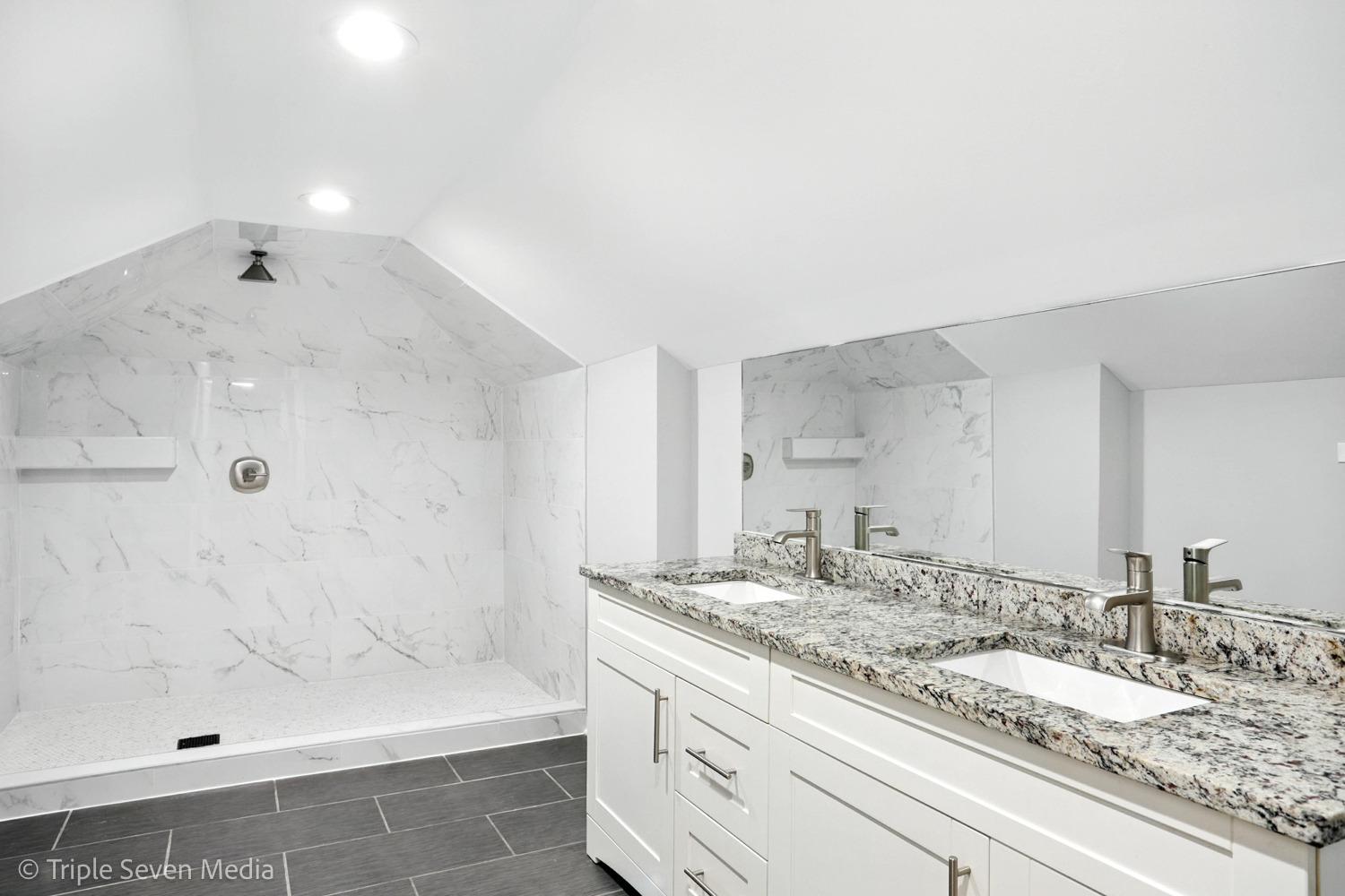 S Perry Ave, Chicago, IL 60620
