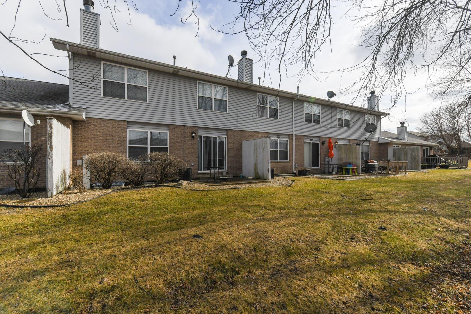 W Von Ave, Monee, IL 60449