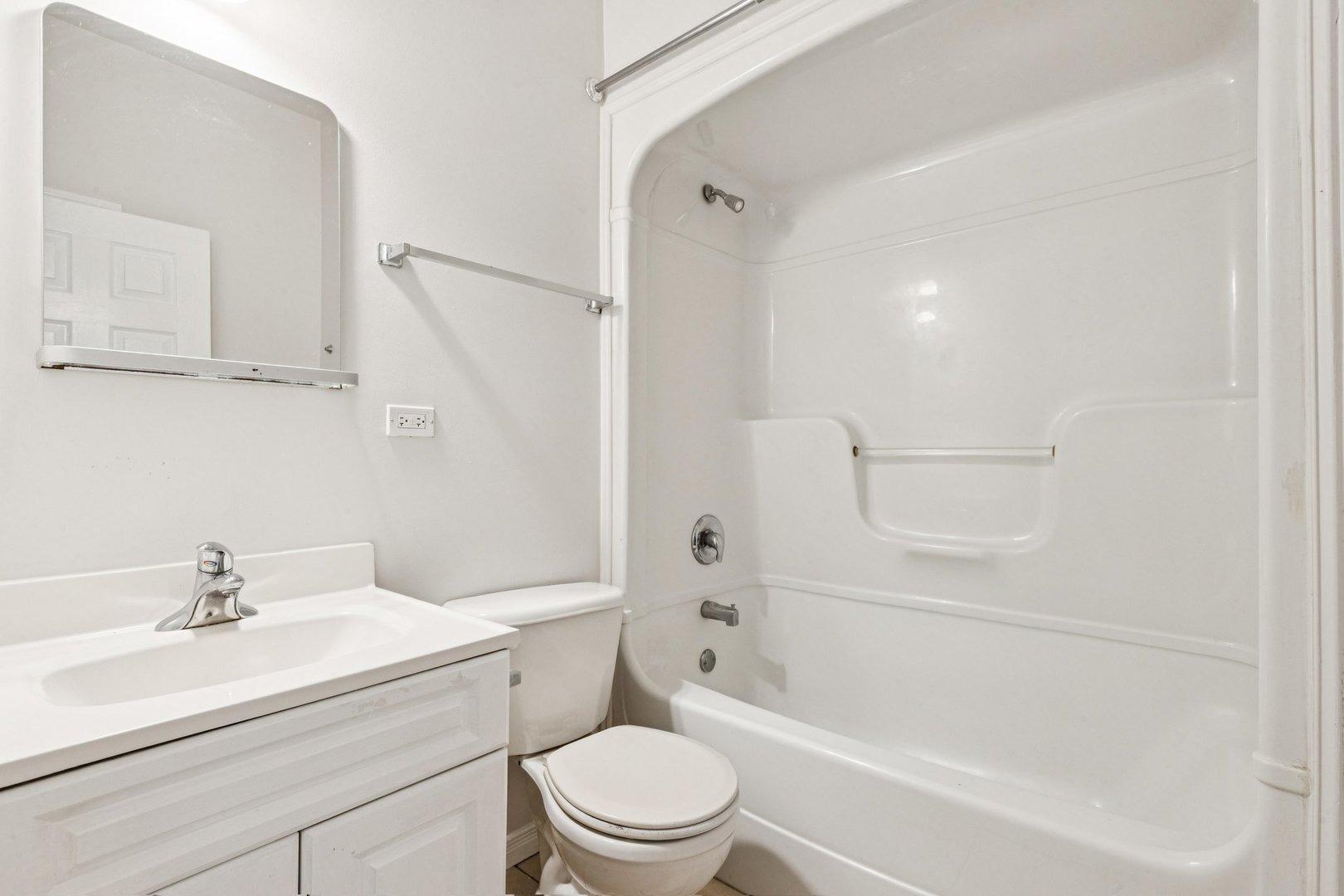 S Dorchester Ave, Chicago, IL 60637