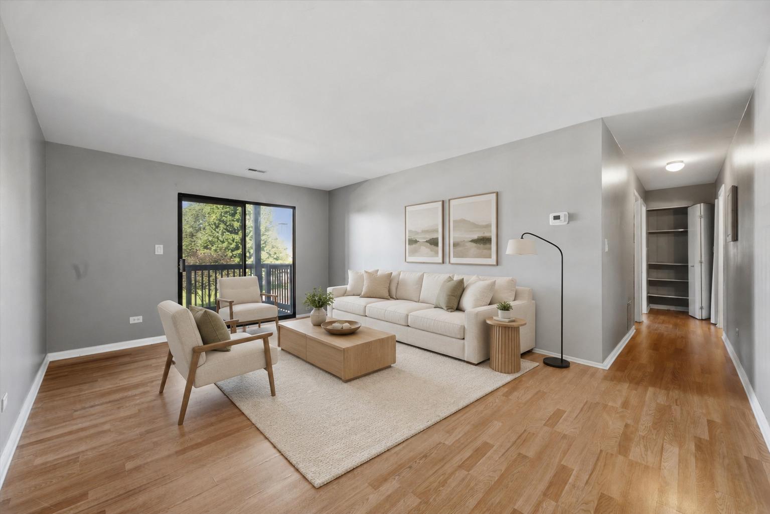 Stonebridge Cir, Wheaton, IL 60189