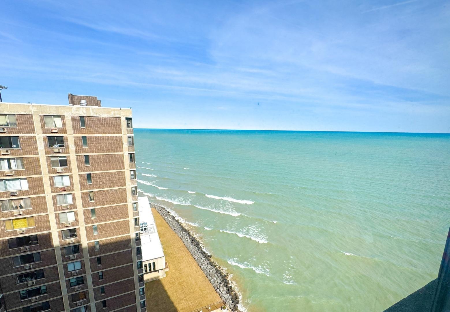 N Sheridan Rd, Chicago, IL 60660