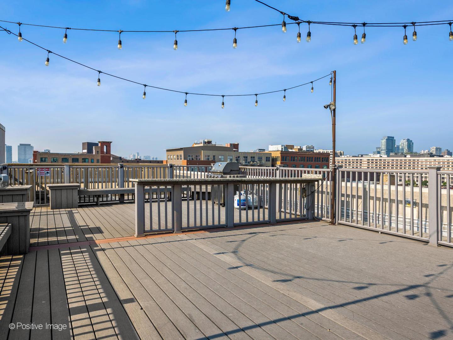 N Green St, Chicago, IL 60642