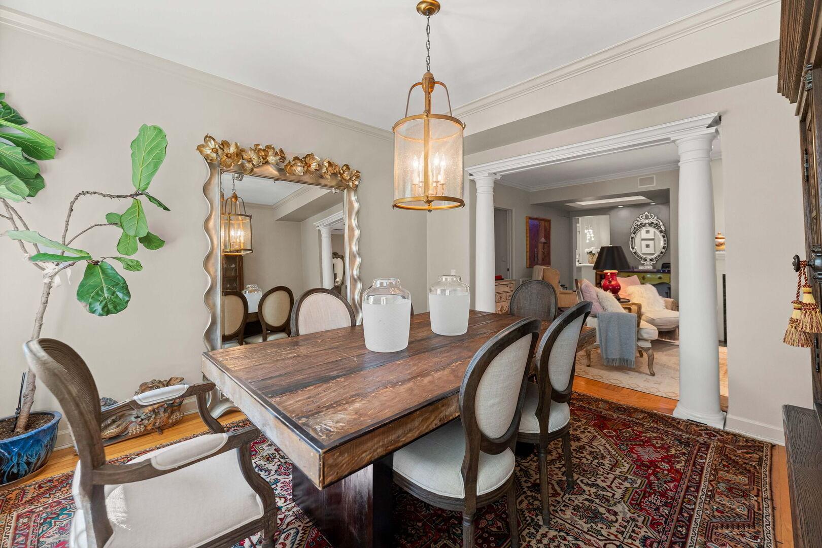 W Gunnison St, Chicago, IL 60640