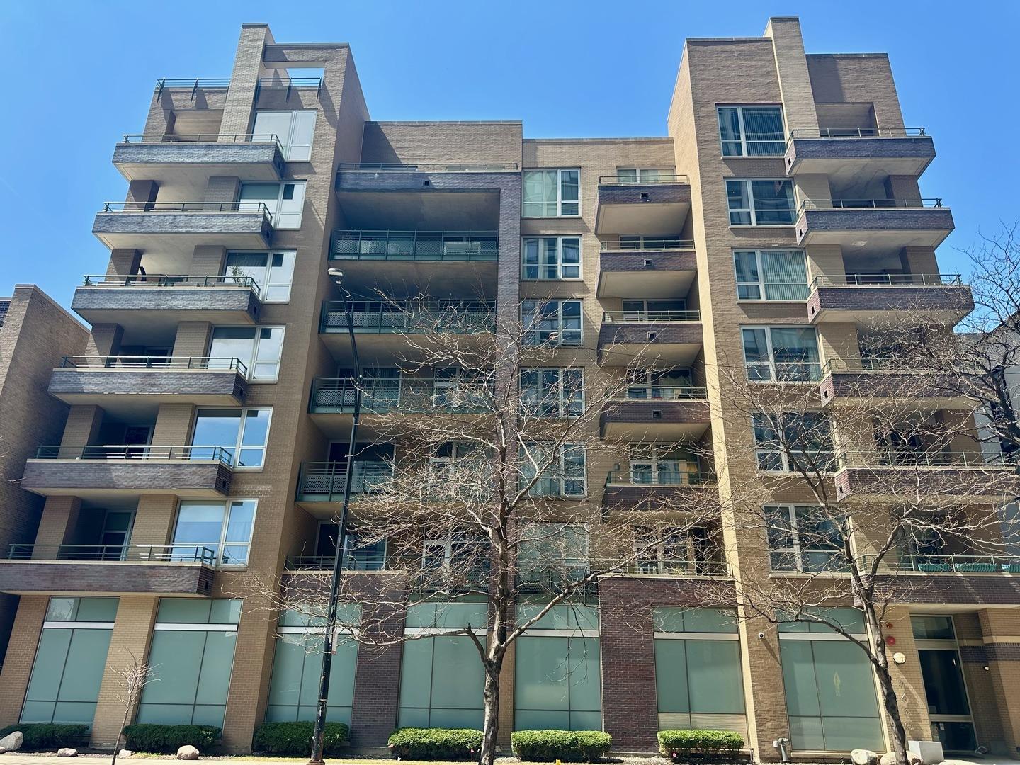 N Sheridan Rd, Chicago, IL 60640